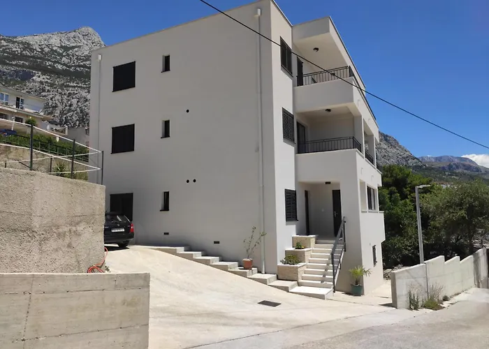 Apartments Marina